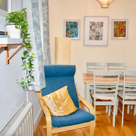 Cosy And Comfortable Apt Great Location & Parking Lägenhet Dublin