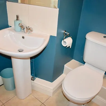 Cosy And Comfortable Apt Great Location & Parking Apartment Dublin